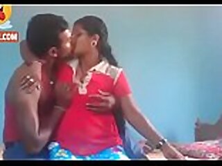 Indian aunty having sexual intercourse fro bedroom cam
